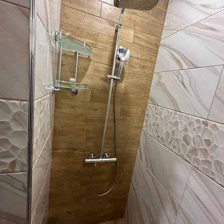 شقة 1ви етаж - център