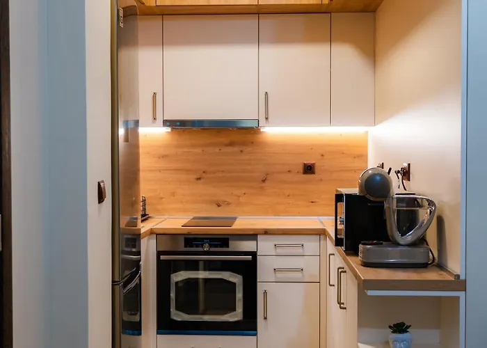 Appartamento 1ви етаж - център *